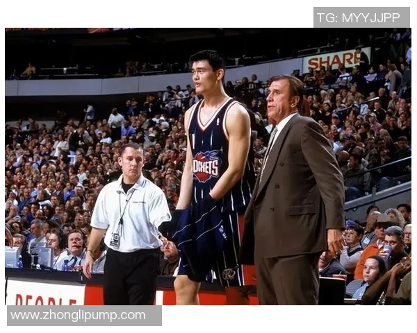 姚明与马布里重聚赛场再续篮球传奇情缘引发球迷热议