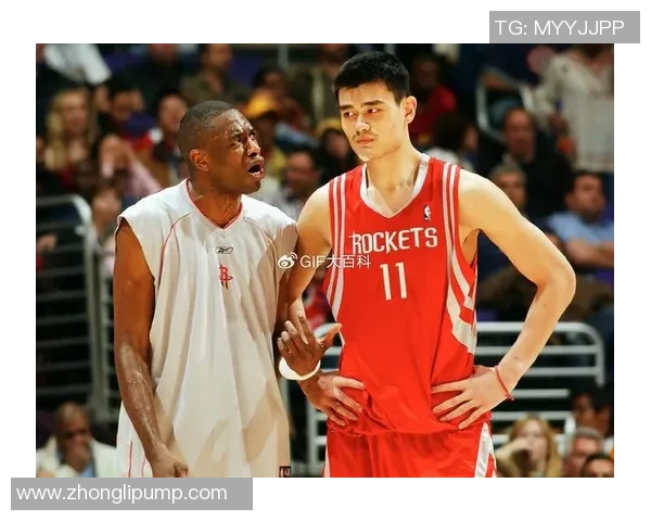 姚明与魔兽霍华德的传奇对决与NBA历史的深远影响探讨