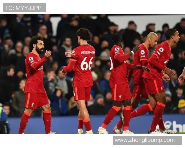 国王杯激战那不勒斯与利物浦0比0平局帽子戏法瞬间点燃全场激情