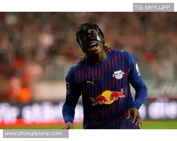 国王杯热刺逆转莱比锡红牌事件引发全场激情战术解析与精彩回顾