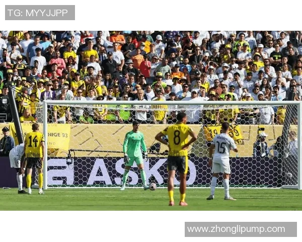 德甲激战皇马凭补时绝杀逆转那不勒斯全场沸腾赛后点评解析