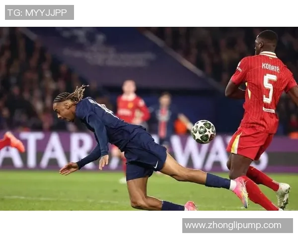 国王杯惊天逆转巴黎圣日耳曼6-2战胜里昂引发争议判罚热议 国王杯惊天逆转巴黎圣日耳曼6-2战胜里昂引发争议判罚热议