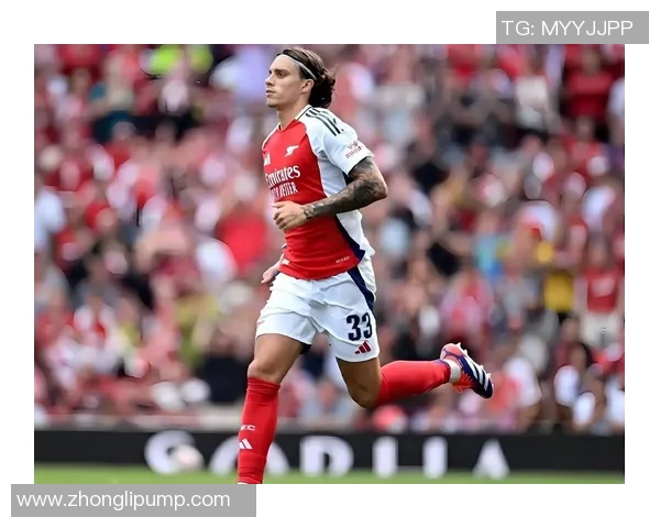 世界杯激战：AC米兰3-0阿森纳乌龙球引发争议与全场沸腾