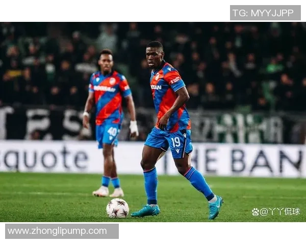 德甲精彩对决尤文图斯大胜波尔图帽子戏法引爆全场战术解析 德甲精彩对决尤文图斯大胜波尔图帽子戏法引爆全场战术解析