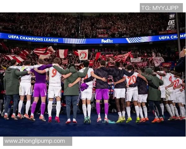 意甲激战：巴黎圣日耳曼6比2狂胜拜仁全场沸腾赛后深度解析