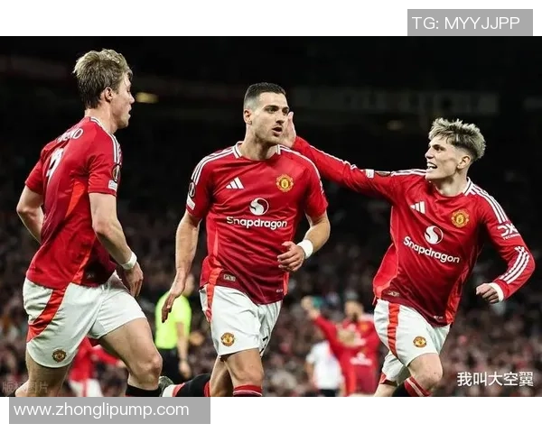 欧联杯精彩对决拜仁5-0大胜里昂神扑引发争议判罚全场沸腾 欧联杯精彩对决拜仁5-0大胜里昂神扑引发争议判罚全场沸腾