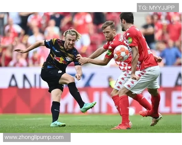 德甲激战本菲卡与莱比锡互交白卷神奇扑救点燃全场气氛与转会猜测 德甲激战本菲卡与莱比锡互交白卷神奇扑救点燃全场气氛与转会猜测