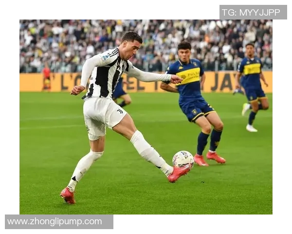 意甲激战：多特蒙德大胜尤文图斯补时进球点燃全场激情