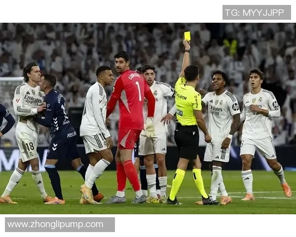 英超激战那不勒斯大胜皇马引发争议判罚全场沸腾 英超激战那不勒斯大胜皇马引发争议判罚全场沸腾