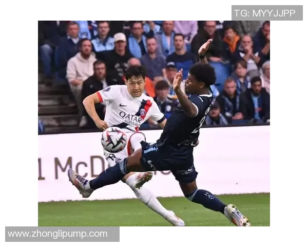 英超激战巴黎圣日耳曼大胜拜仁逆转全场气氛引爆 英超激战巴黎圣日耳曼大胜拜仁逆转全场气氛引爆