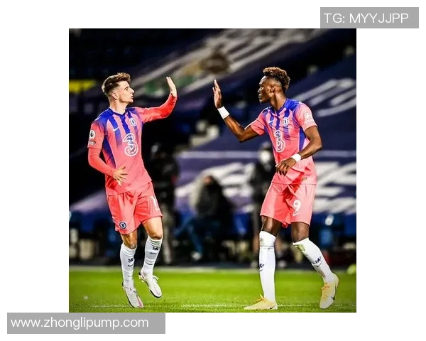 皇马友谊赛大胜曼联五球狂潮绝杀时刻点燃全场激情 皇马友谊赛大胜曼联五球狂潮绝杀时刻点燃全场激情