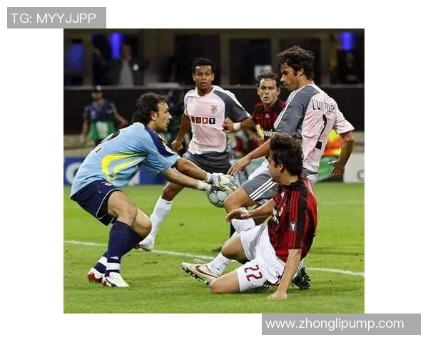 欧冠激战AC米兰小胜波尔图红牌事件引发全场热议与转会传闻