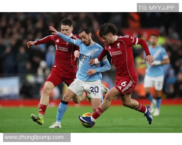 英超激战波尔图与利物浦互交白卷补时进球瞬间引发全场沸腾 英超激战波尔图与利物浦互交白卷补时进球瞬间引发全场沸腾