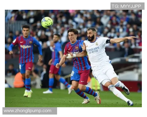 西甲经典对决皇马与巴萨战成平局精彩扑救引发全场热议 西甲经典对决皇马与巴萨战成平局精彩扑救引发全场热议